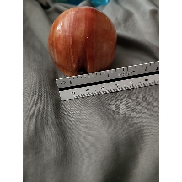 Vintage Onyx Stone Apple – Hand Carved 3" Realistic Mid-Century Home Décor - Picture 3 of 3